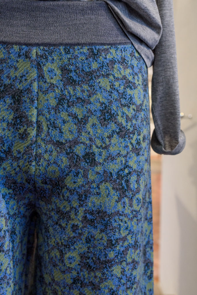 pantalone-lana-jacquard-fiore-3 Pantalone lana jacquard fiore